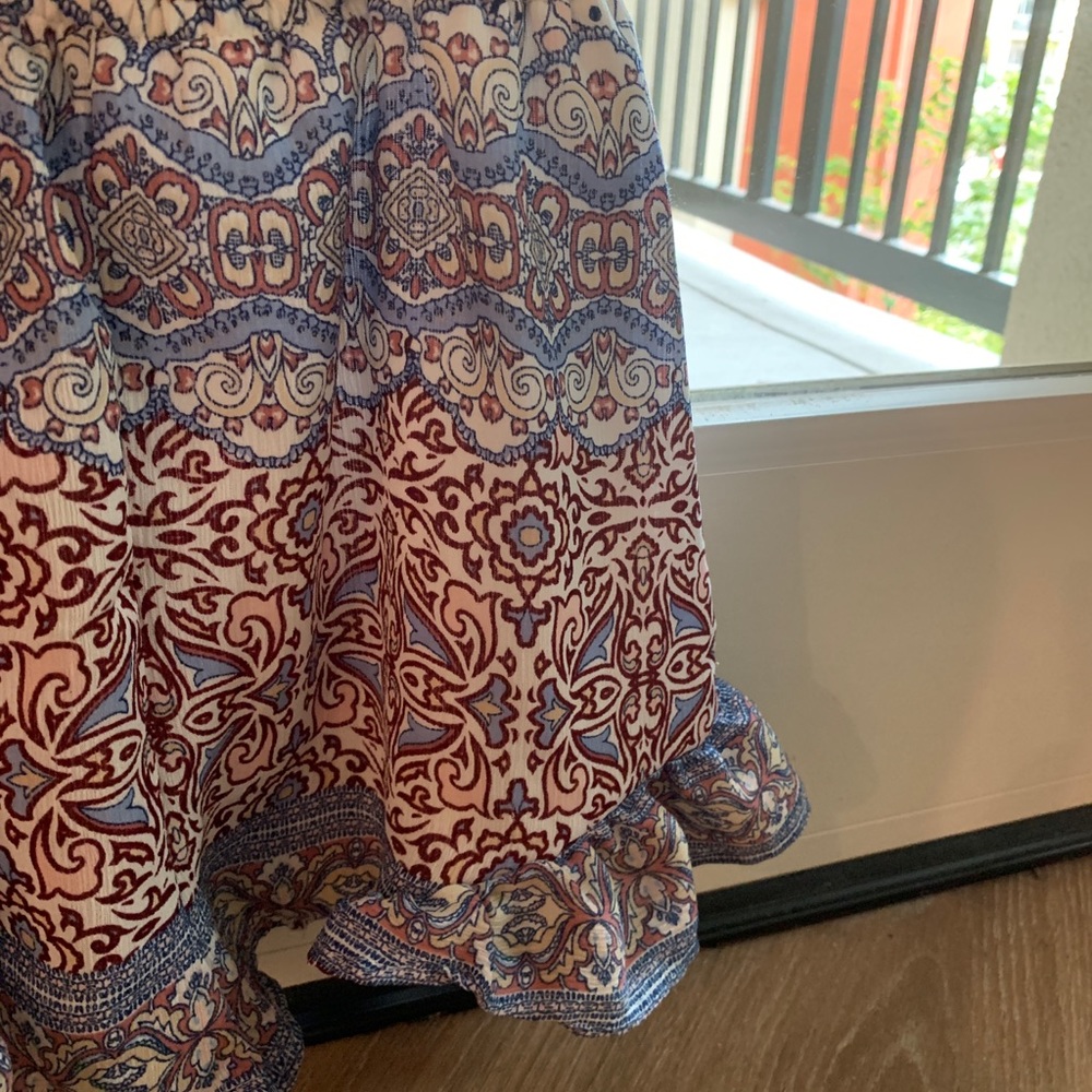 Flowy Francesca’s Romper - Picture 4 of 6
